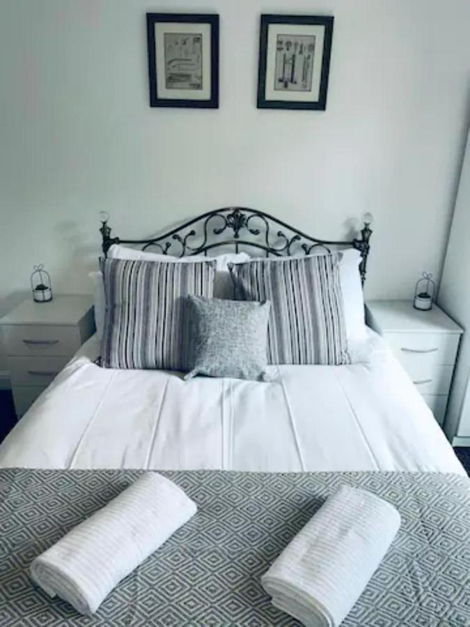 Villa Comfortable Town House In Coventry City Centre Extérieur photo