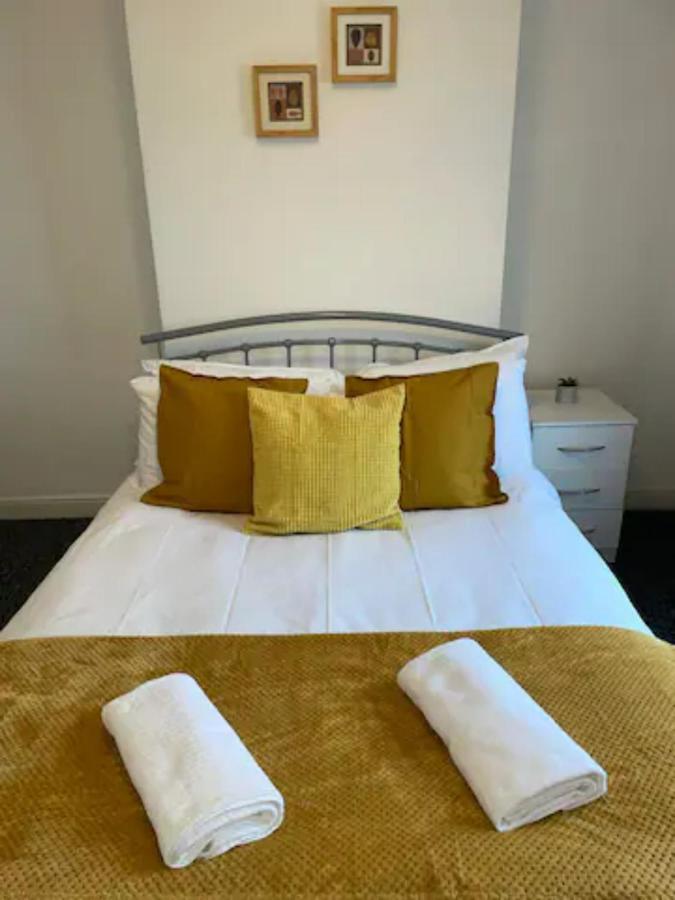 Villa Comfortable Town House In Coventry City Centre Extérieur photo